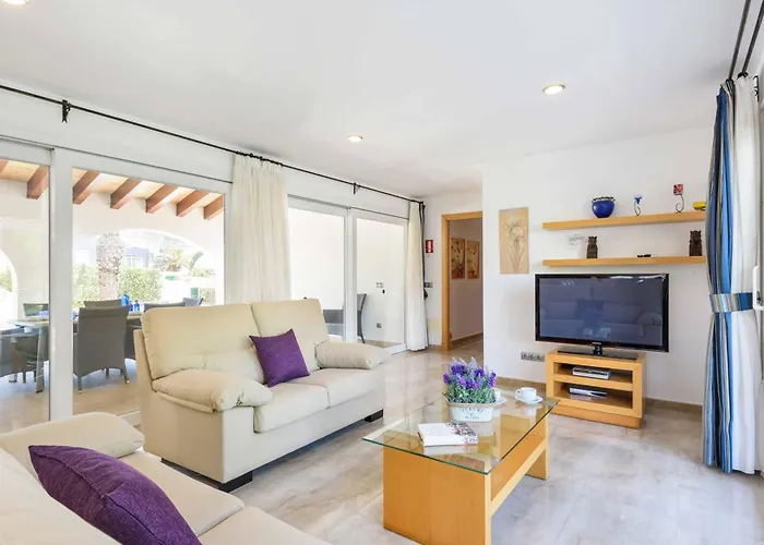 Martina Villa Cala'n Forcat